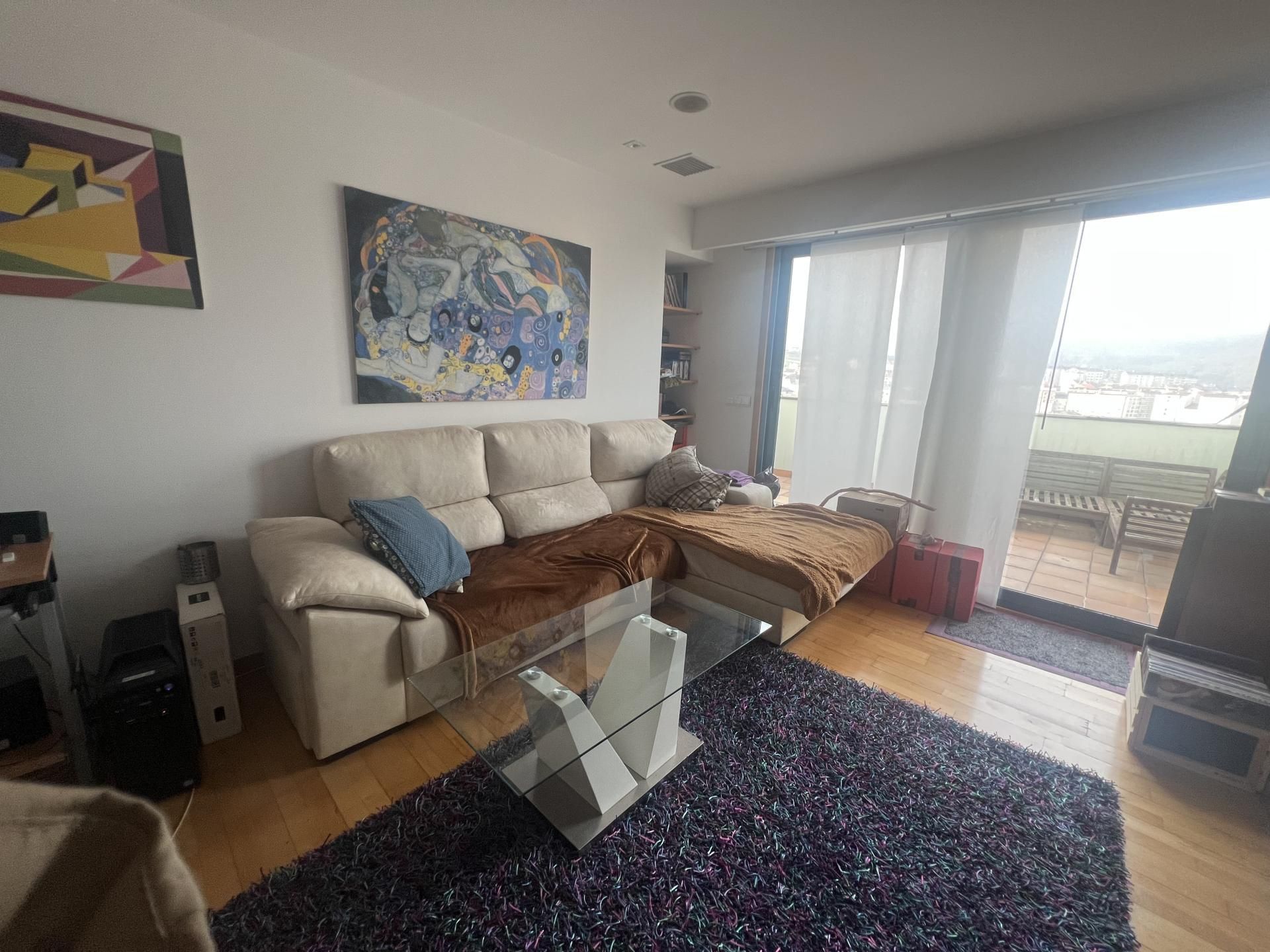 Flat to rent in Rúa Cruz Vermella, 4, Casco Viejo Living room of Flat to rent in Ourense Capital with Air Conditioner, Heating and Parquet flooring