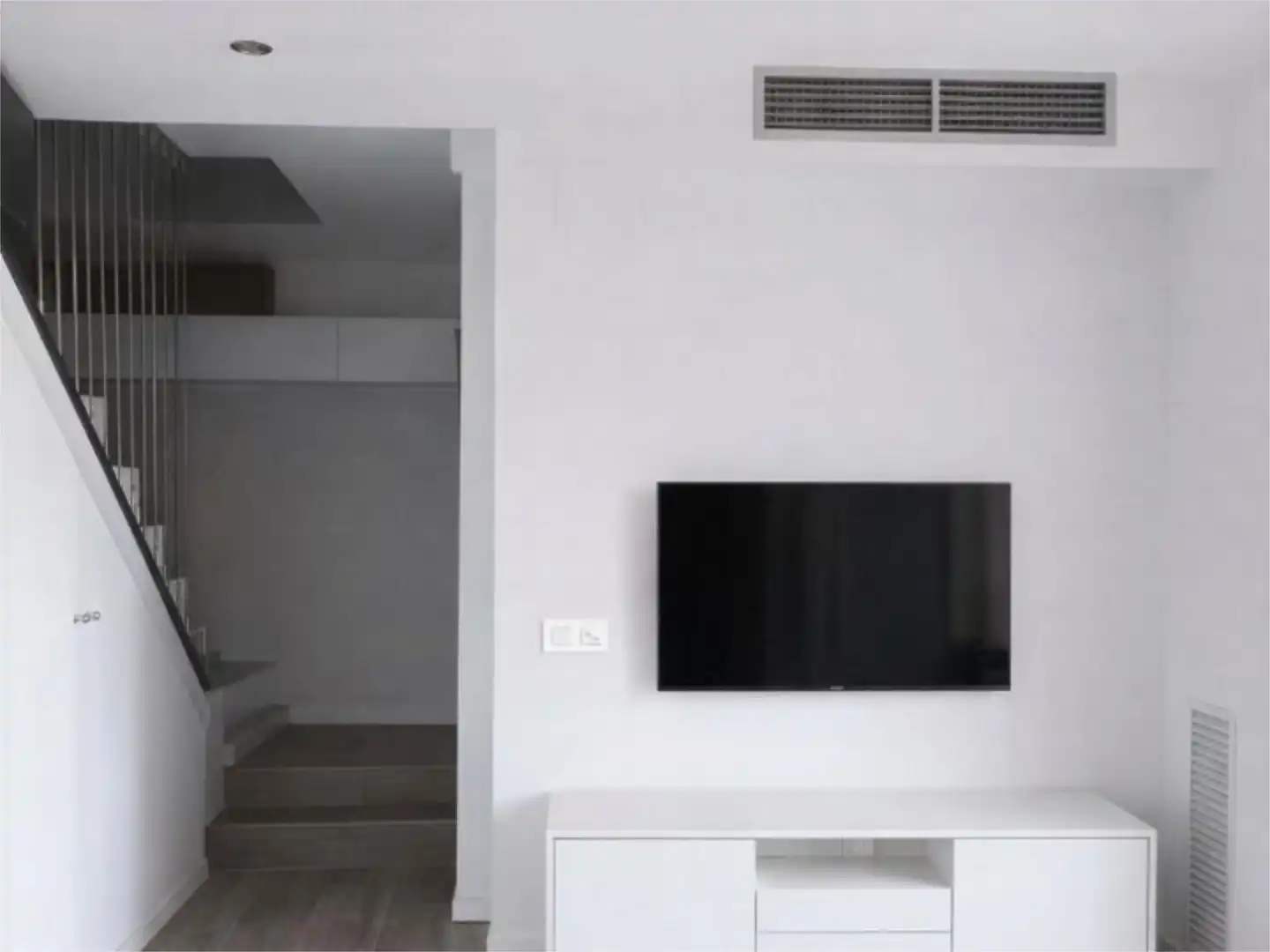Wohnung zum Verkauf in Carrer del Pintor Enric Serra, 20, Nucli Antic Wohnzimmer von Wohnung zum Verkauf in L'Escala mit Klimaanlage, Heizung und Parkett