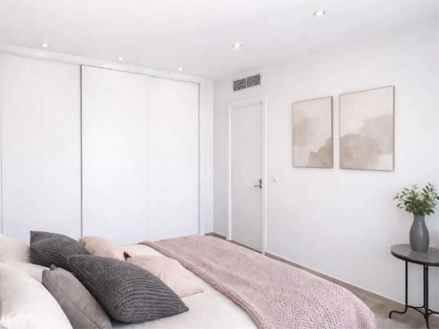 Wohnung zum Verkauf in Carrer del Pintor Enric Serra, 20, Nucli Antic Schlafzimmer von Wohnung zum Verkauf in L'Escala mit Klimaanlage, Heizung und Parkett