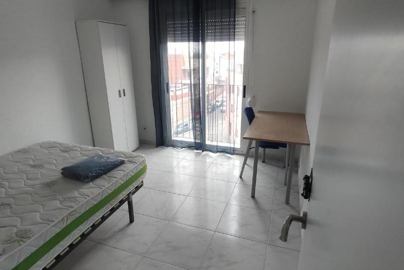 Flat to share in Carrer Nou de Sant Pau, 3, Barris Marítims, Tarragona Capital - image 1 Photo 1 of Flat to share in Carrer Nou de Sant Pau, 3, Barris Marítims, Tarragona Capital