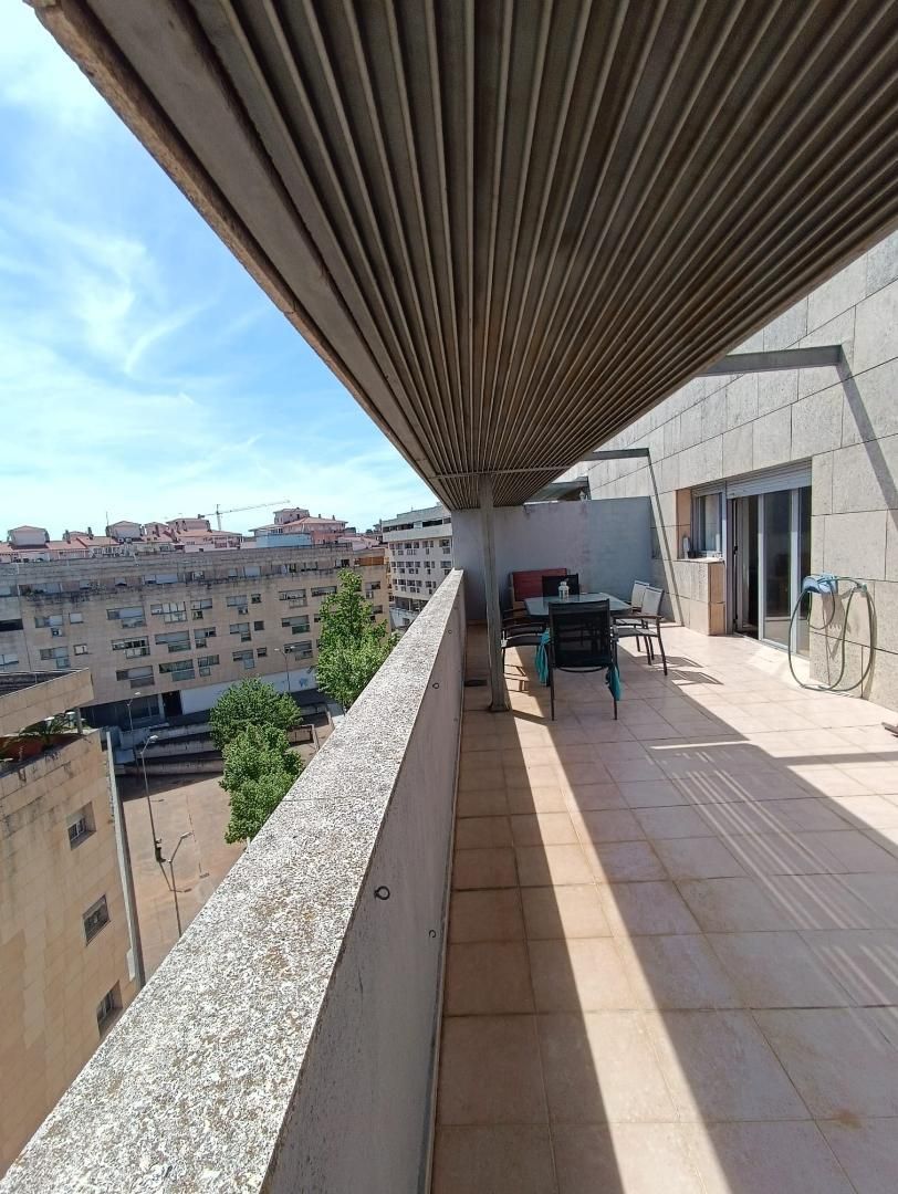 Flat to rent in Calle Bravo Murillo, 12, Miralvalle - Av. Virgen del Puerto - La Data