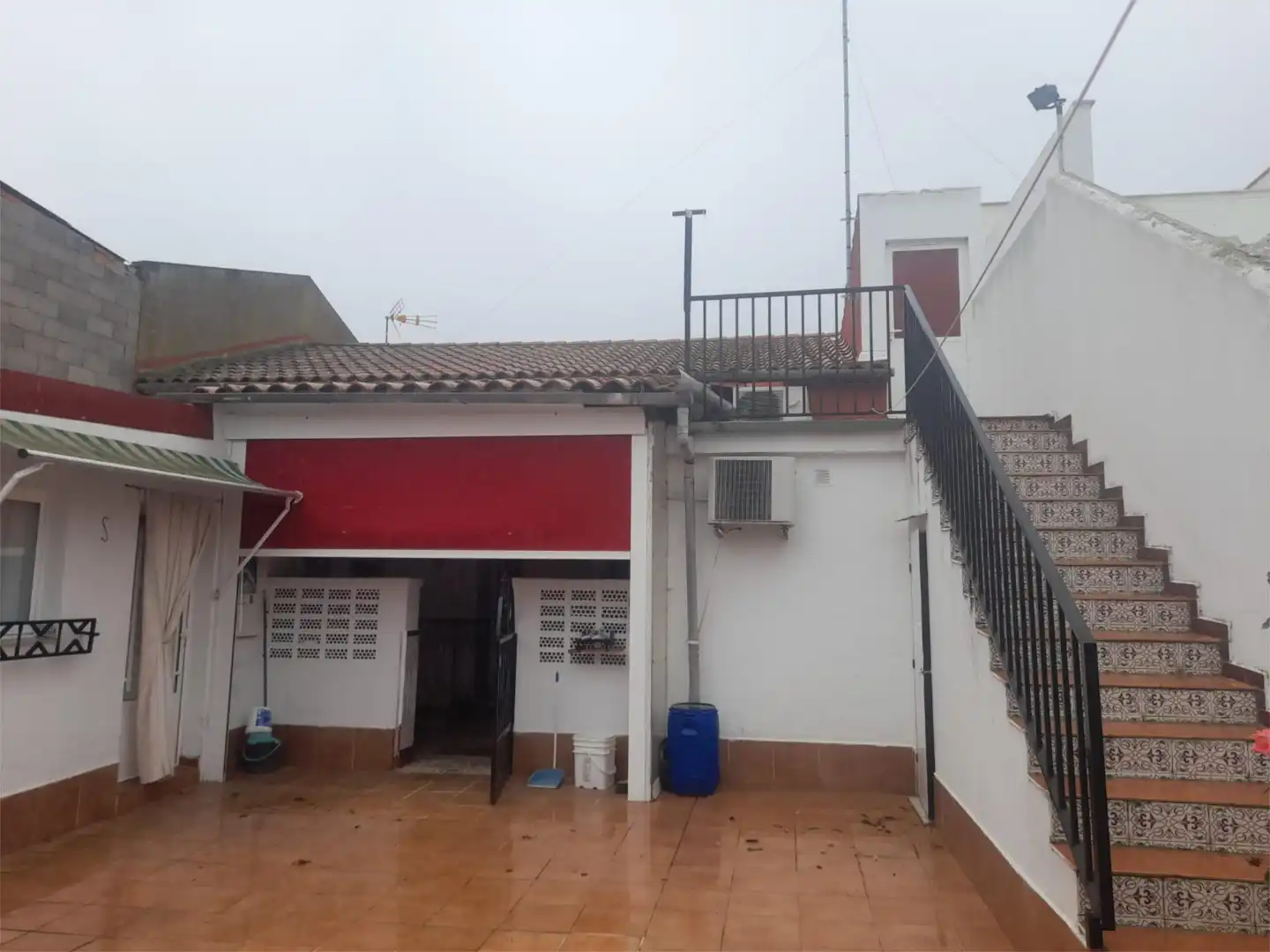 Detached homes for sale in Calle Cuadrante, 5, Medellín Exterior view of Detached homes for sale in Medellín with Air Conditioner, Terrace and Balcony