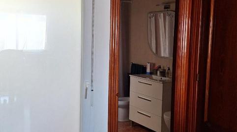 Foto 4 de Casa adosada en venda a Calle Baeza, 10, Bedmar y Garcíez, Jaén