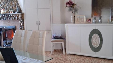 Foto 5 de Casa adosada en venda a Calle Baeza, 10, Bedmar y Garcíez, Jaén