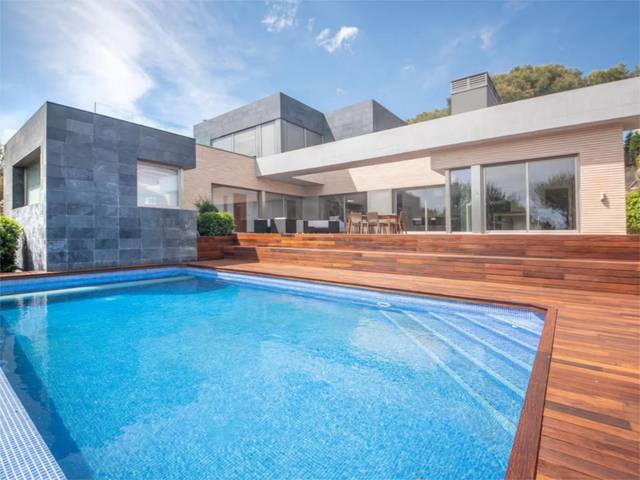 Casa-chalet en Alquiler en Passeig del Limonium, 18 en La Móra