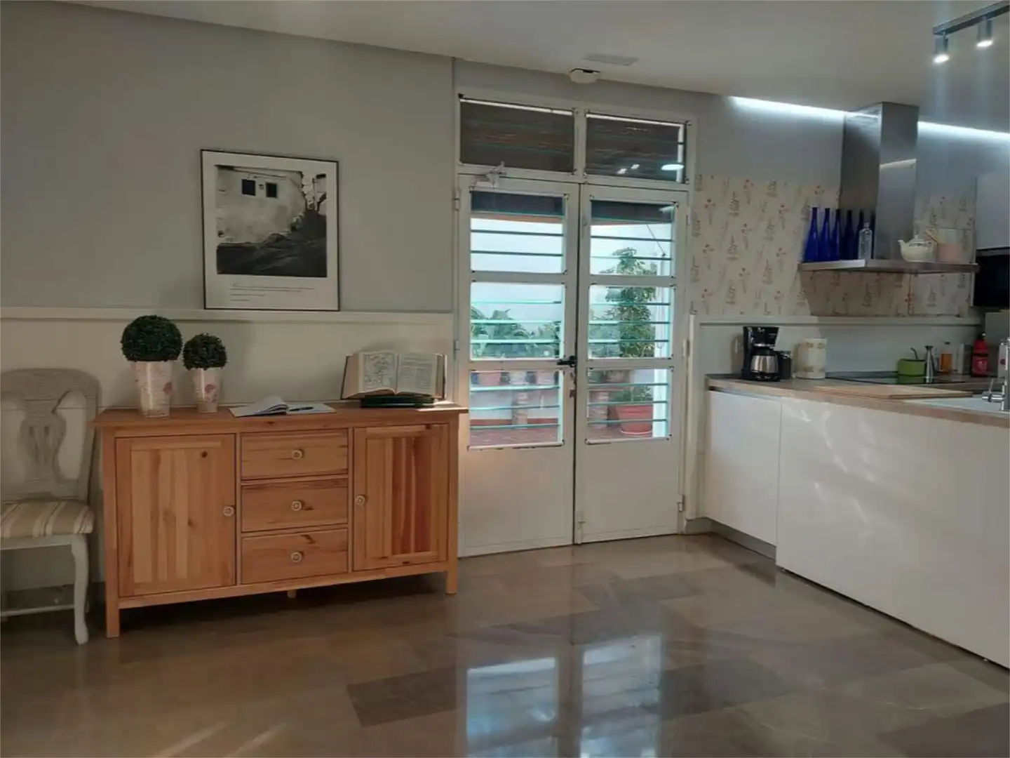 Casa adosada de alquiler en Calle Veredillas, 13, Íllora Cocina de Casa adosada de alquiler en Íllora con Aire acondicionado, Calefacción y Jardín privado