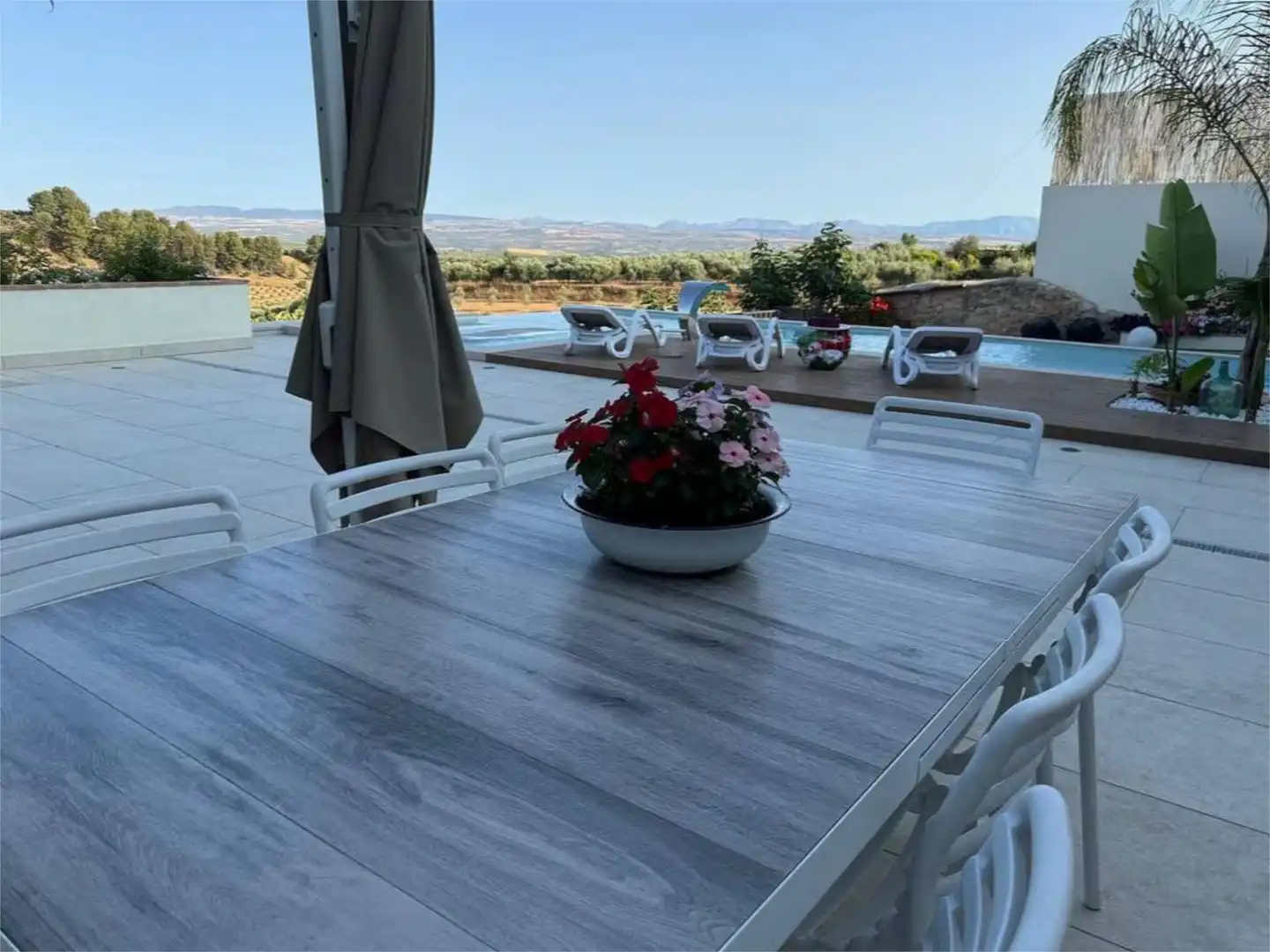 Casa adosada de alquiler en Calle Veredillas, 13, Íllora Terraza de Casa adosada de alquiler en Íllora con Aire acondicionado, Calefacción y Jardín privado