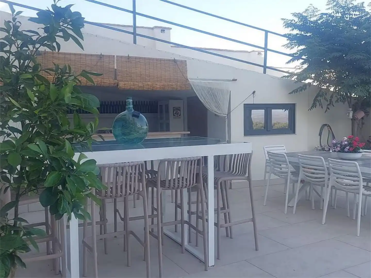 Casa adosada de alquiler en Calle Veredillas, 13, Íllora Terraza de Casa adosada de alquiler en Íllora con Aire acondicionado, Calefacción y Jardín privado