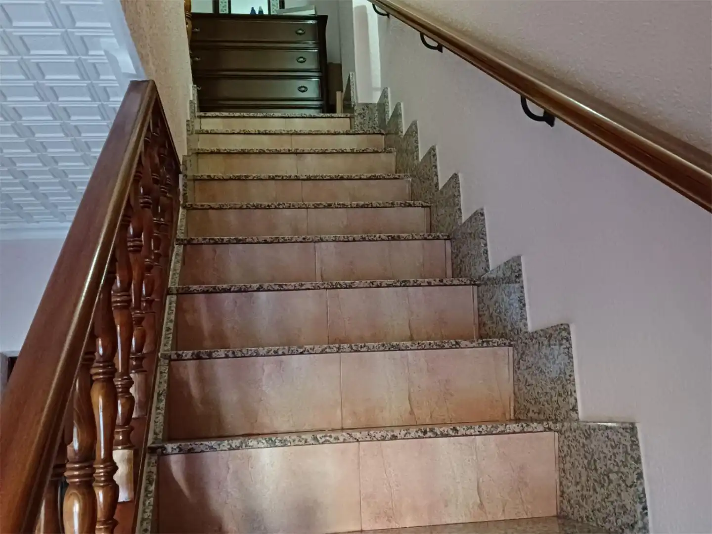 Houses for sale in Avenida Poeta José Jurado Morales, 82, La Paz - Las Américas Houses for sale in Linares with Air Conditioner, Terrace and Balcony