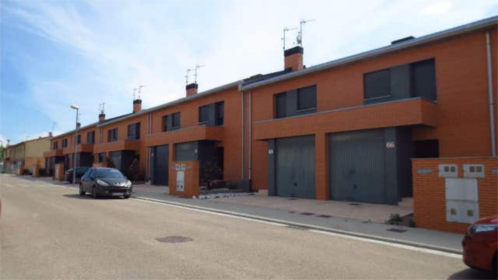 Single-family semi-detached for sale in Cintruénigo Exterior view of Single-family semi-detached for sale in Cintruénigo with Heating, Private garden and Terrace