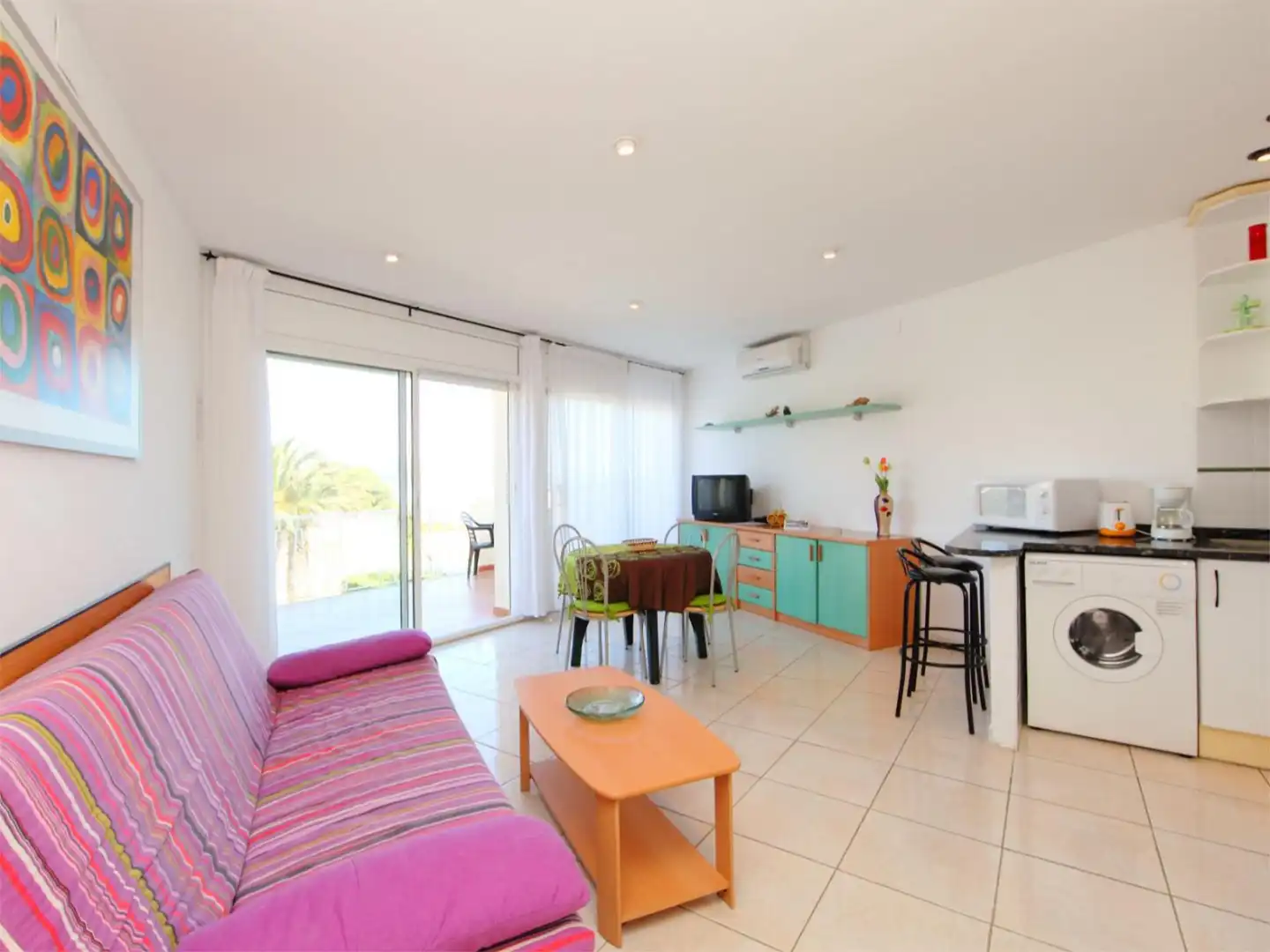 Ático en venta en Carrer Roses, 13, Cau del Llop - Super Fener - Fener Sala de estar de Ático en venta en Llançà con Aire acondicionado, Terraza y Piscina