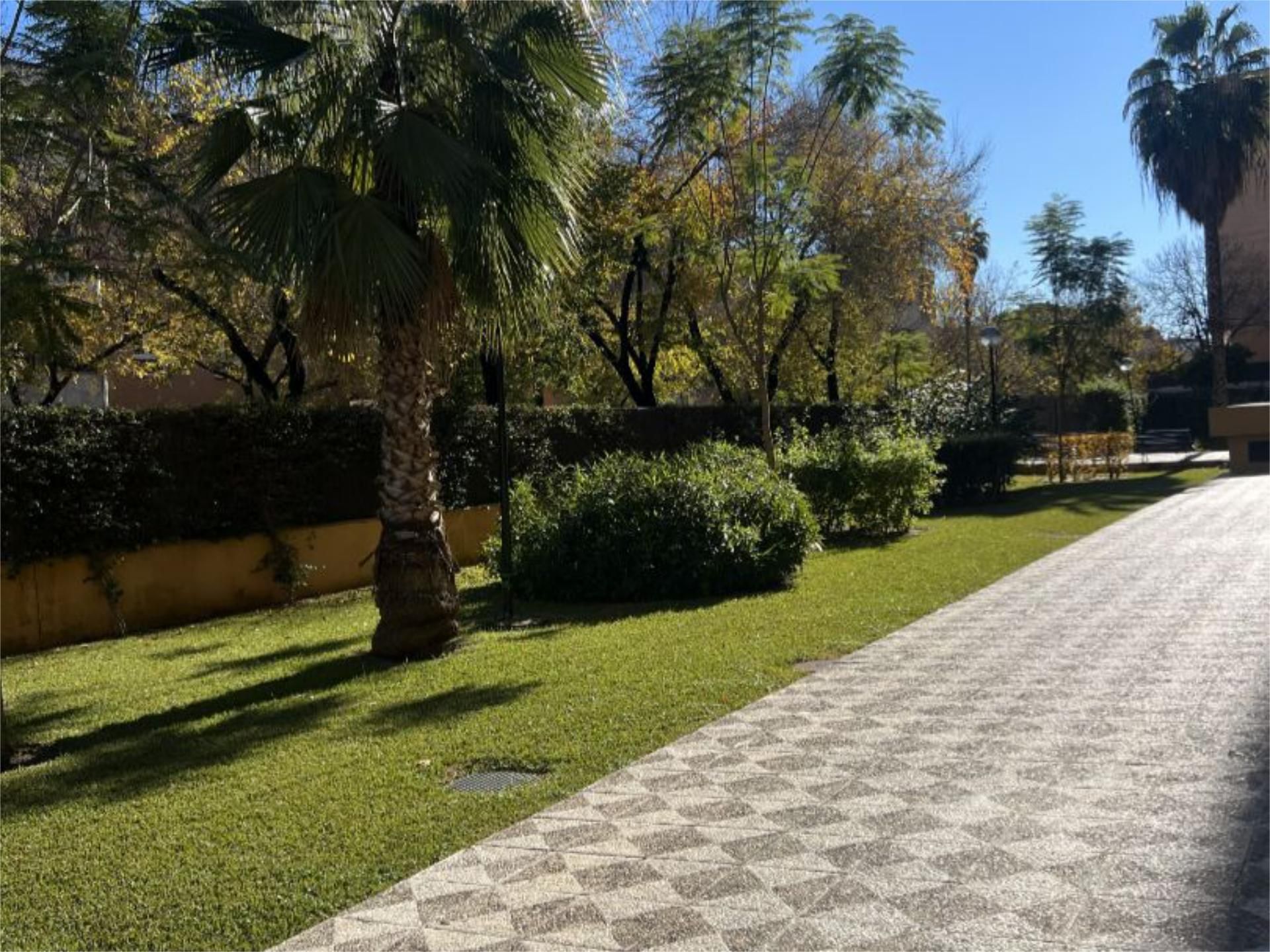 Exterior view of Flat for sale in  Sevilla Capital  with Air Conditioner, Heating and Terrace