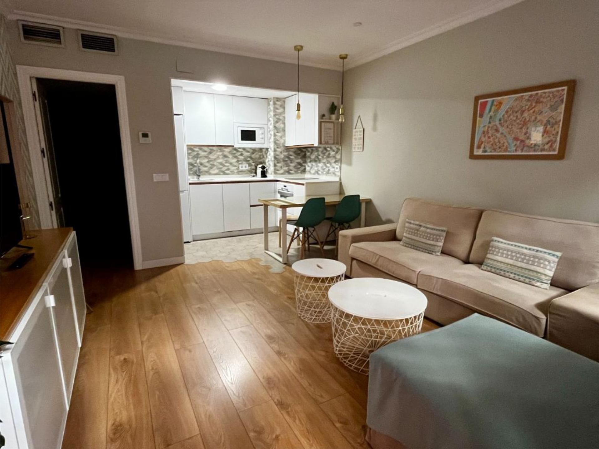 Habitación de Piso en venta en  Sevilla Capital con Aire acondicionado, Calefacción y Parquet