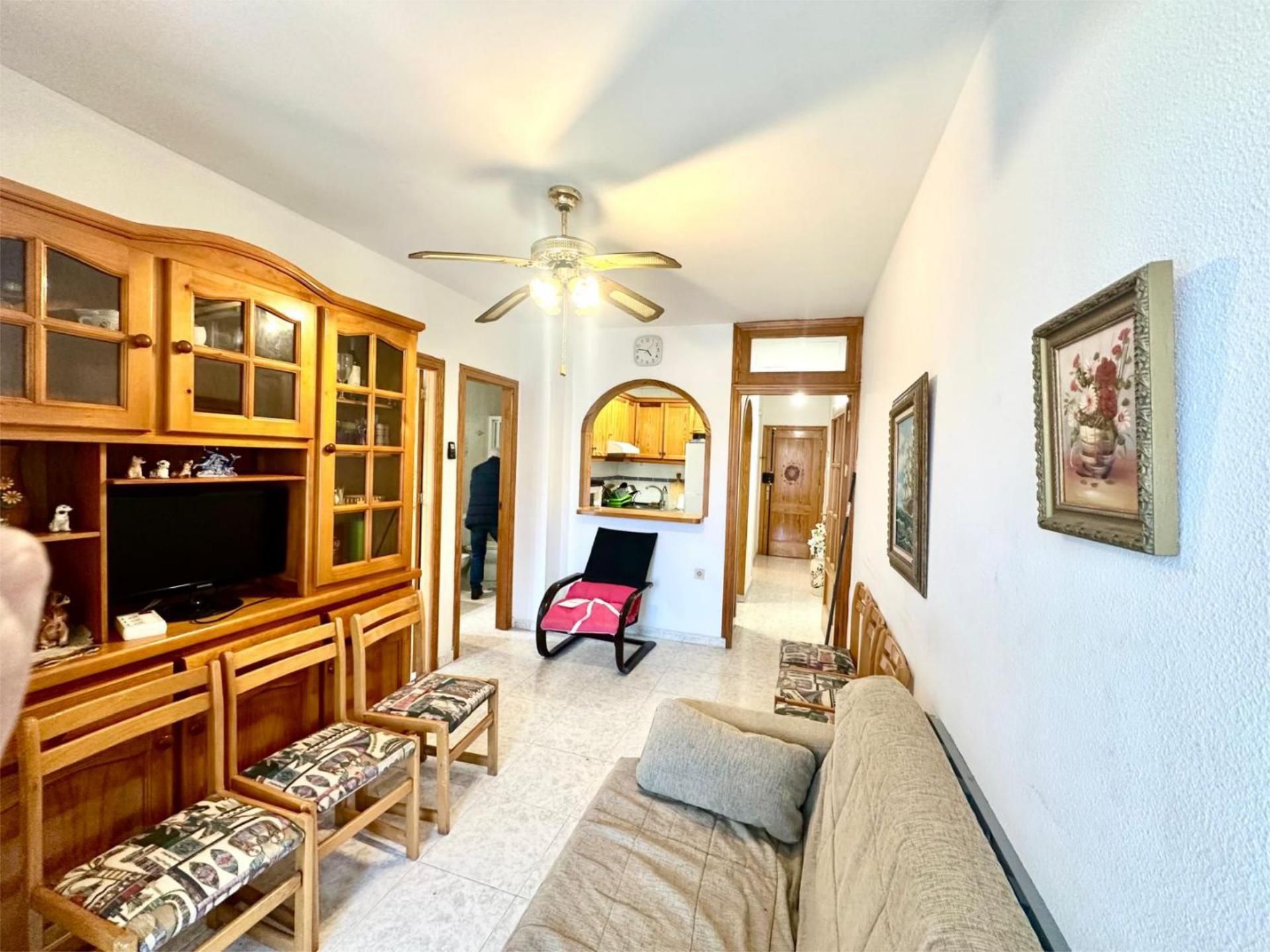 Living room of Flat for sale in Torrevieja  with Air Conditioner, Terrace and Furnished