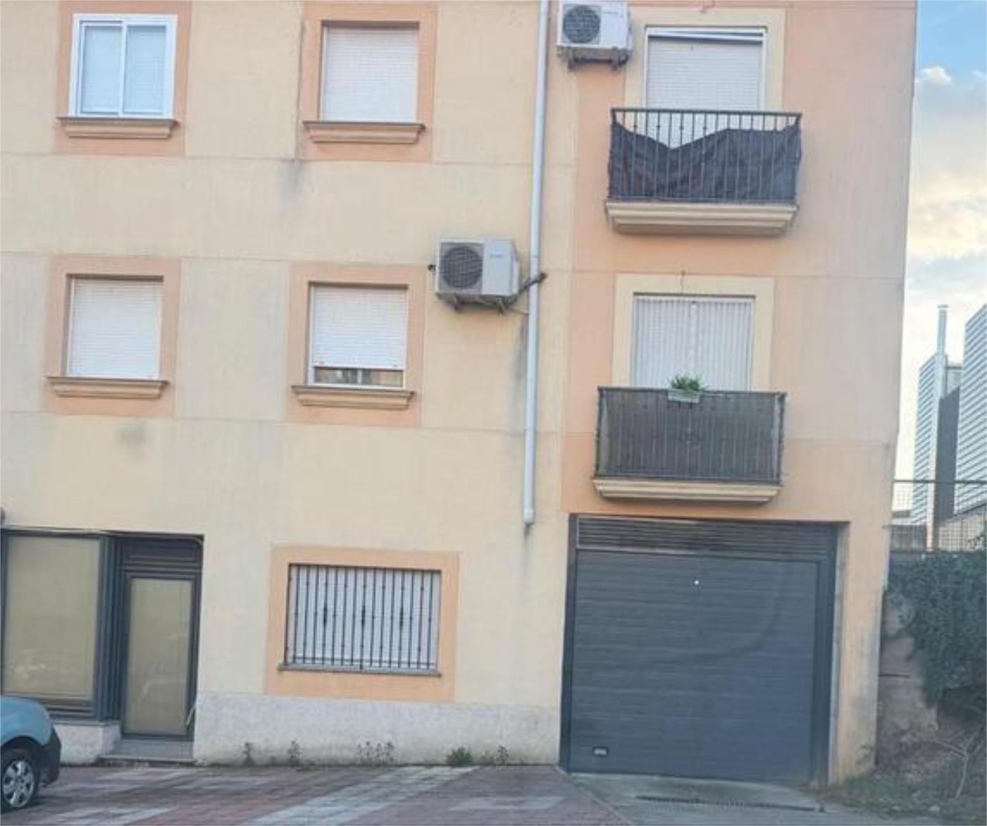 Vista exterior de Garatge de lloguer en Jaraíz de la Vera