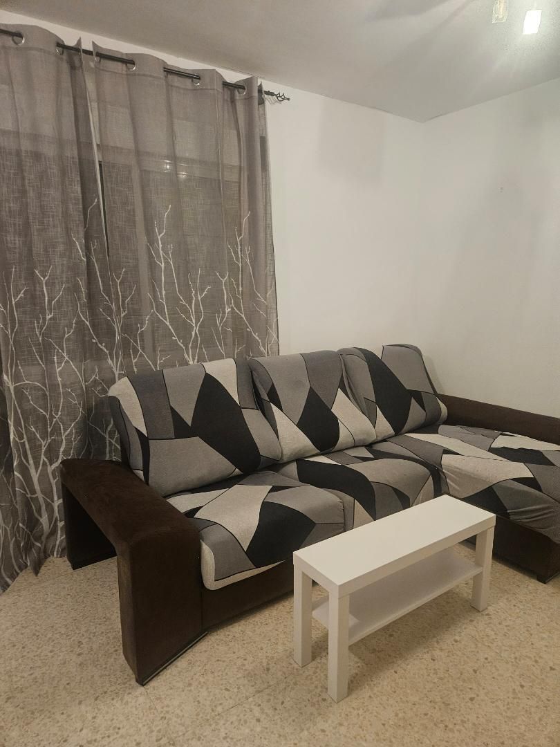 Living room of Flat to rent in  Sevilla Capital  with Air Conditioner
