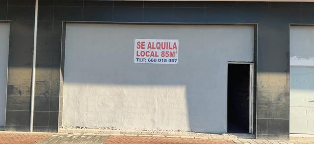 Local comercial en Alquiler en Avenida Doctor Norman Bethune, 14 en Motril  ciudad