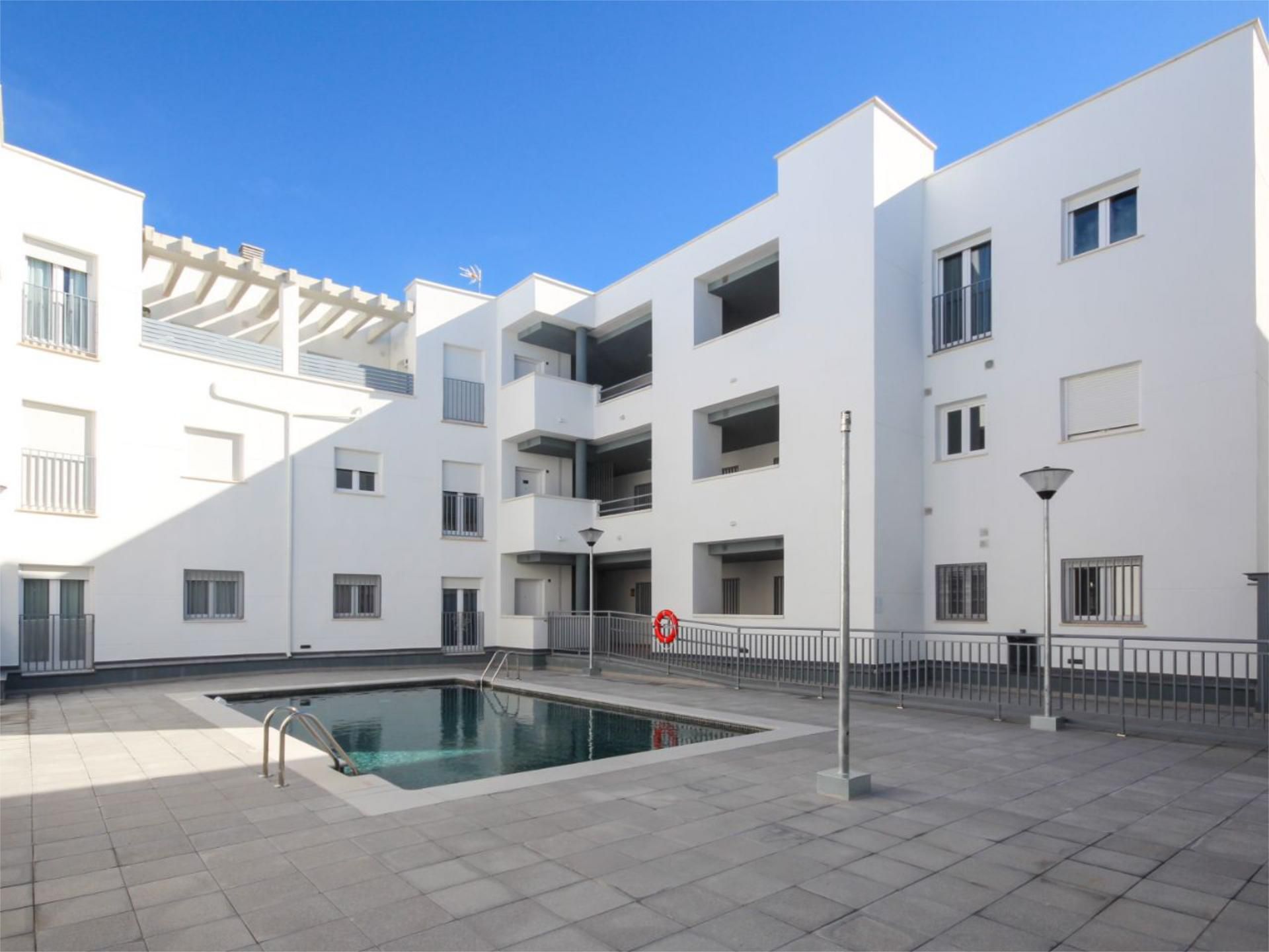 Vista exterior de Piso de alquiler en Las Gabias con Aire acondicionado, Terraza y Piscina