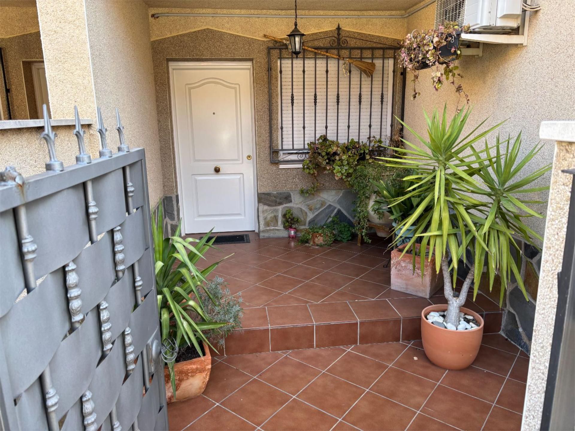 Casa adosada en venda en La Guardia amb Aire condicionat, Calefacció i Traster