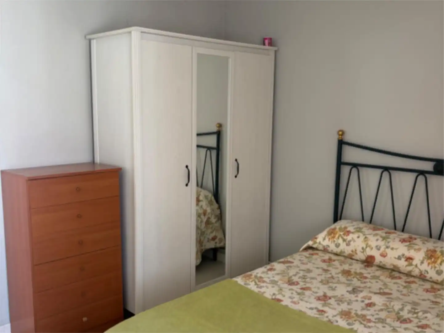 Room in Calle Moradas, 36, Rondilla Bedroom of Flat for share in Valladolid with Heating and Furnished