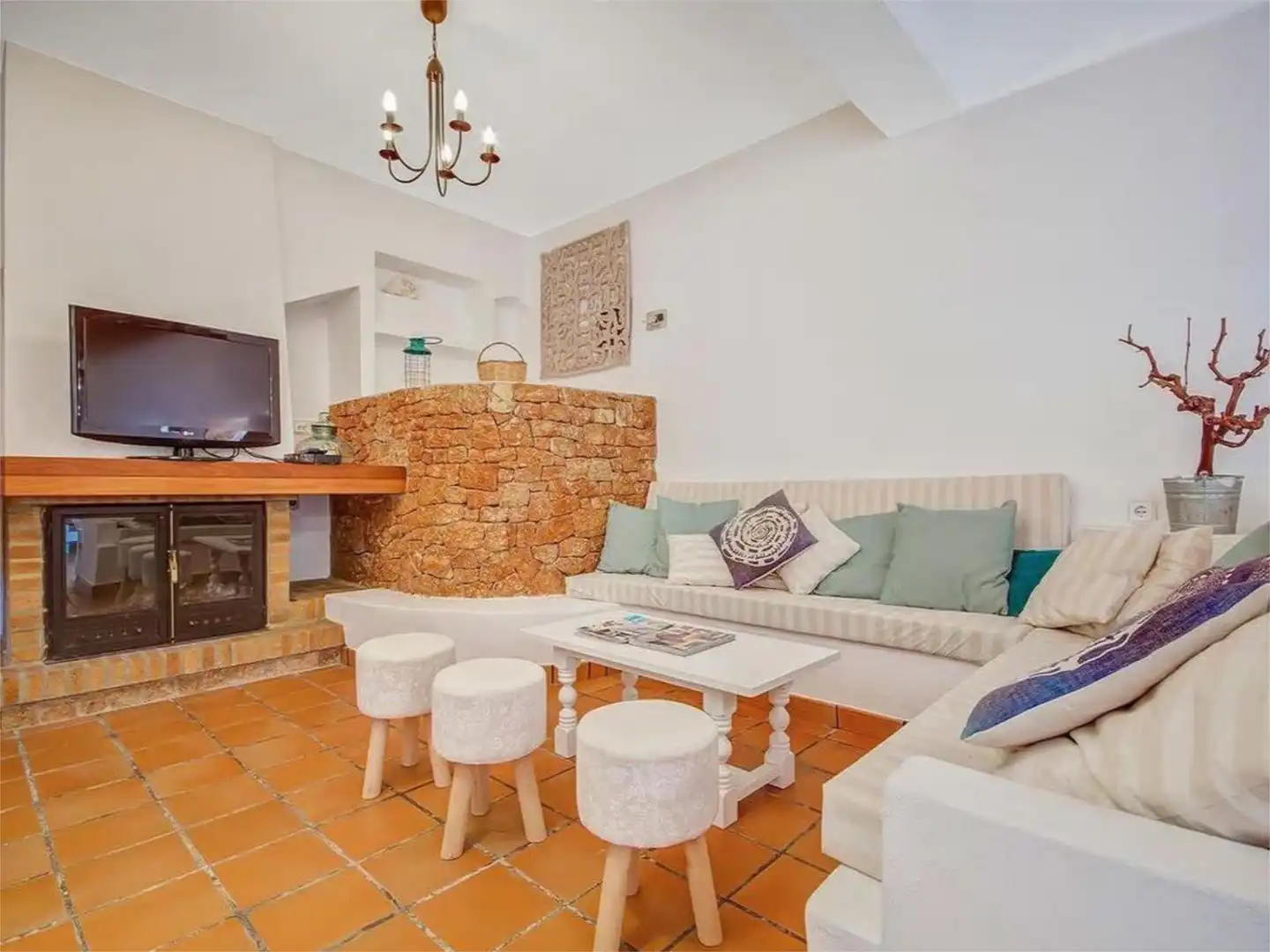 Sala de estar de Casa o chalet de alquiler en Sant Josep de sa Talaia con Aire acondicionado, Calefacción y Jardín privado