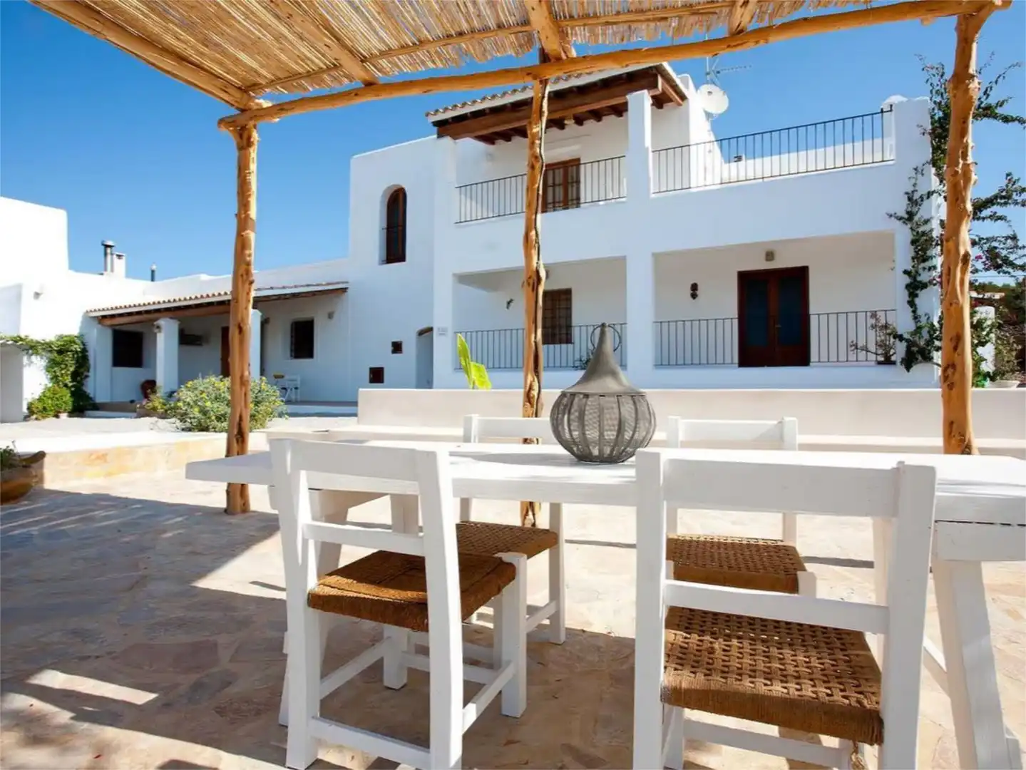 Vista exterior de Casa o chalet de alquiler en Sant Josep de sa Talaia con Aire acondicionado, Calefacción y Jardín privado