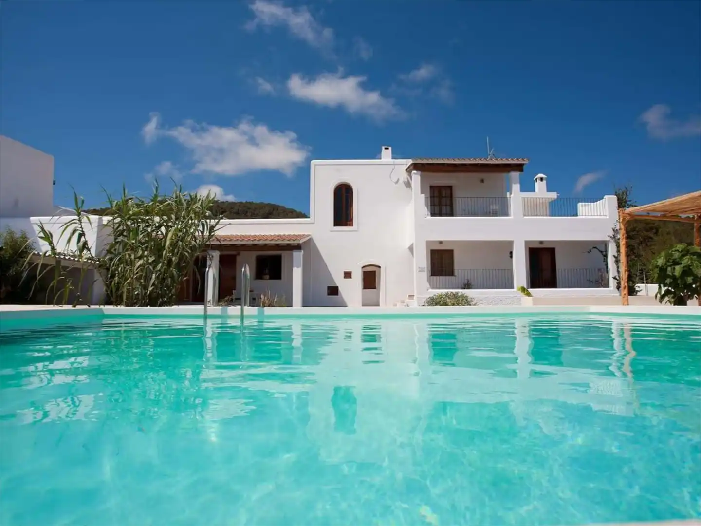 Vista exterior de Casa o chalet de alquiler en Sant Josep de sa Talaia con Aire acondicionado, Calefacción y Jardín privado