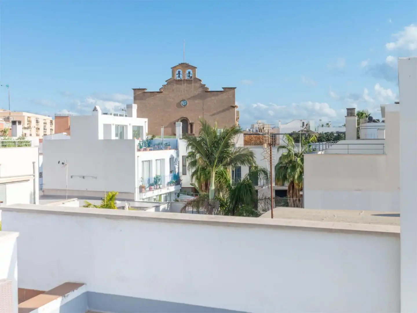 Einfamilien-Reihenhaus zum Verkauf in Carrer de la Palmera, 23, Es Portixol - Es Molinar Außenansicht von Einfamilien-Reihenhaus zum Verkauf in Palma de Mallorca mit Klimaanlage und Terrasse