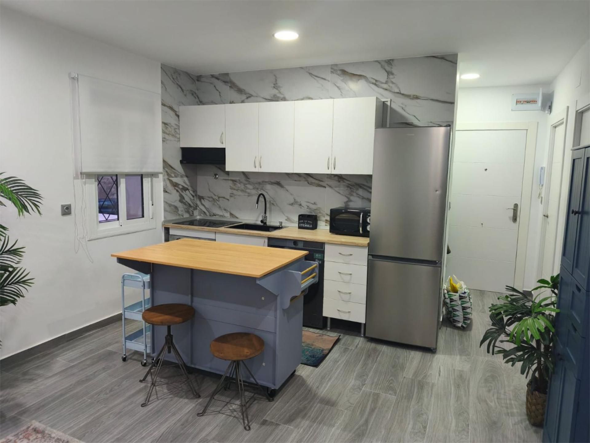 Cuina de Pis de lloguer en  Ceuta Capital amb Moblat