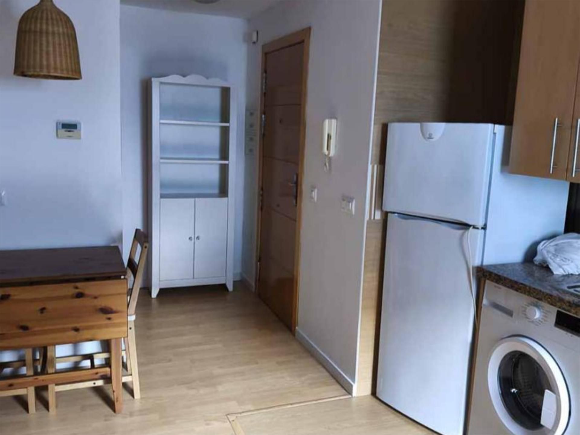 Estudi de lloguer a Calle Fernando el Católico, 48, Cristo de la Epidemia Estudi de lloguer a Calle Fernando el Católico, 48, Cristo de la Epidemia