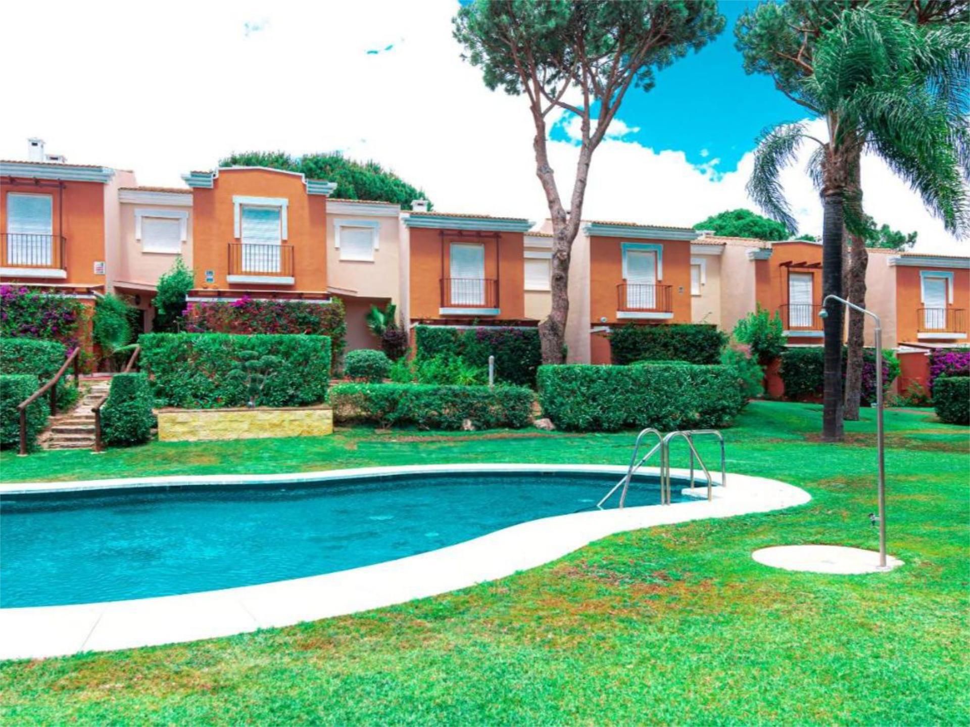 Garden of Single-family semi-detached for sale in Islantilla  with Terrace and Swimming Pool