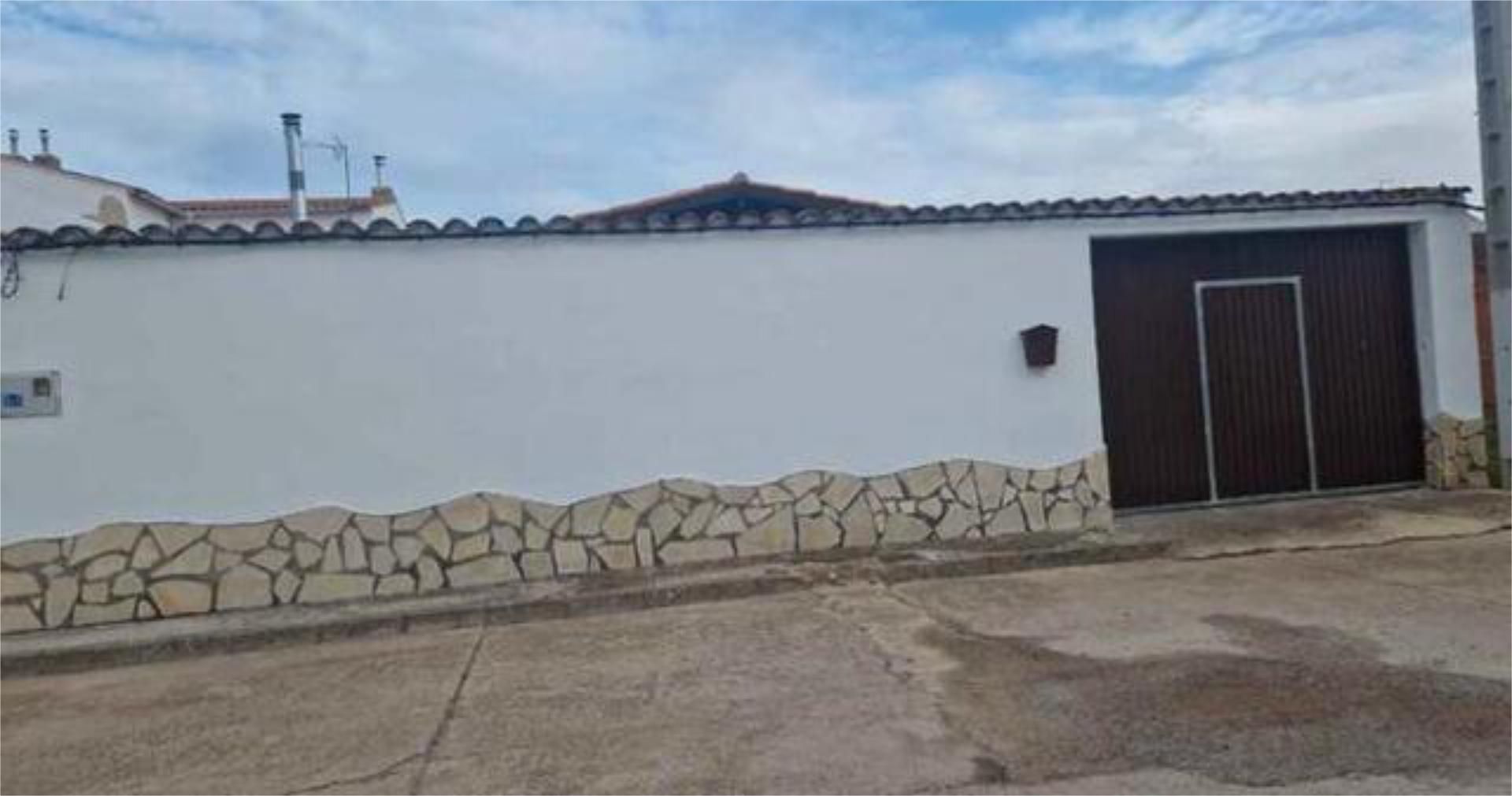 Exterior view of House or chalet for sale in Almodóvar del Pinar  with Terrace, Storage room and Furnished