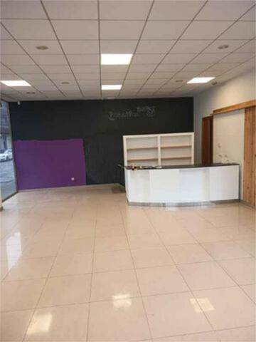 Local comercial en Alquiler en Santa Comba