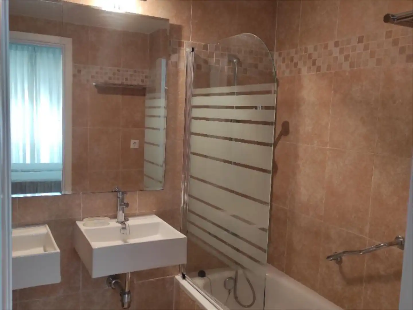 Wohnung zum Verkauf in Calle Javier Merello, 1, Vistahermosa Badezimmer von Wohnung zum Verkauf in El Puerto de Santa María mit Terrasse
