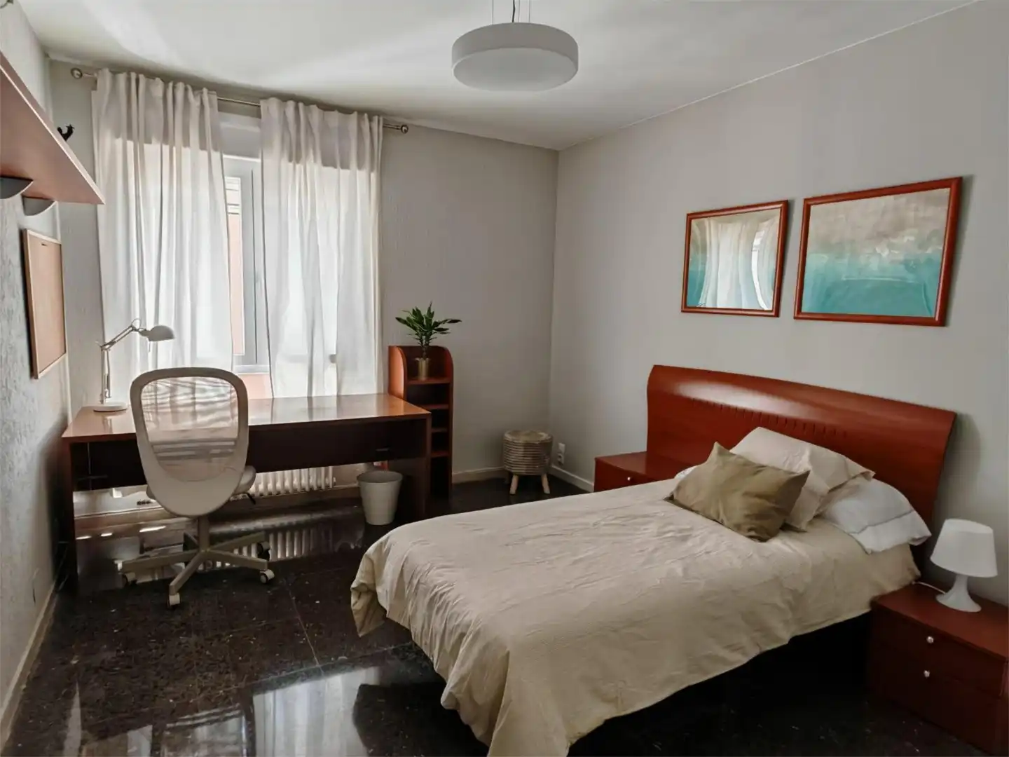 Habitació a Calle de Fray Luis Amigó, 4, Ruiseñores