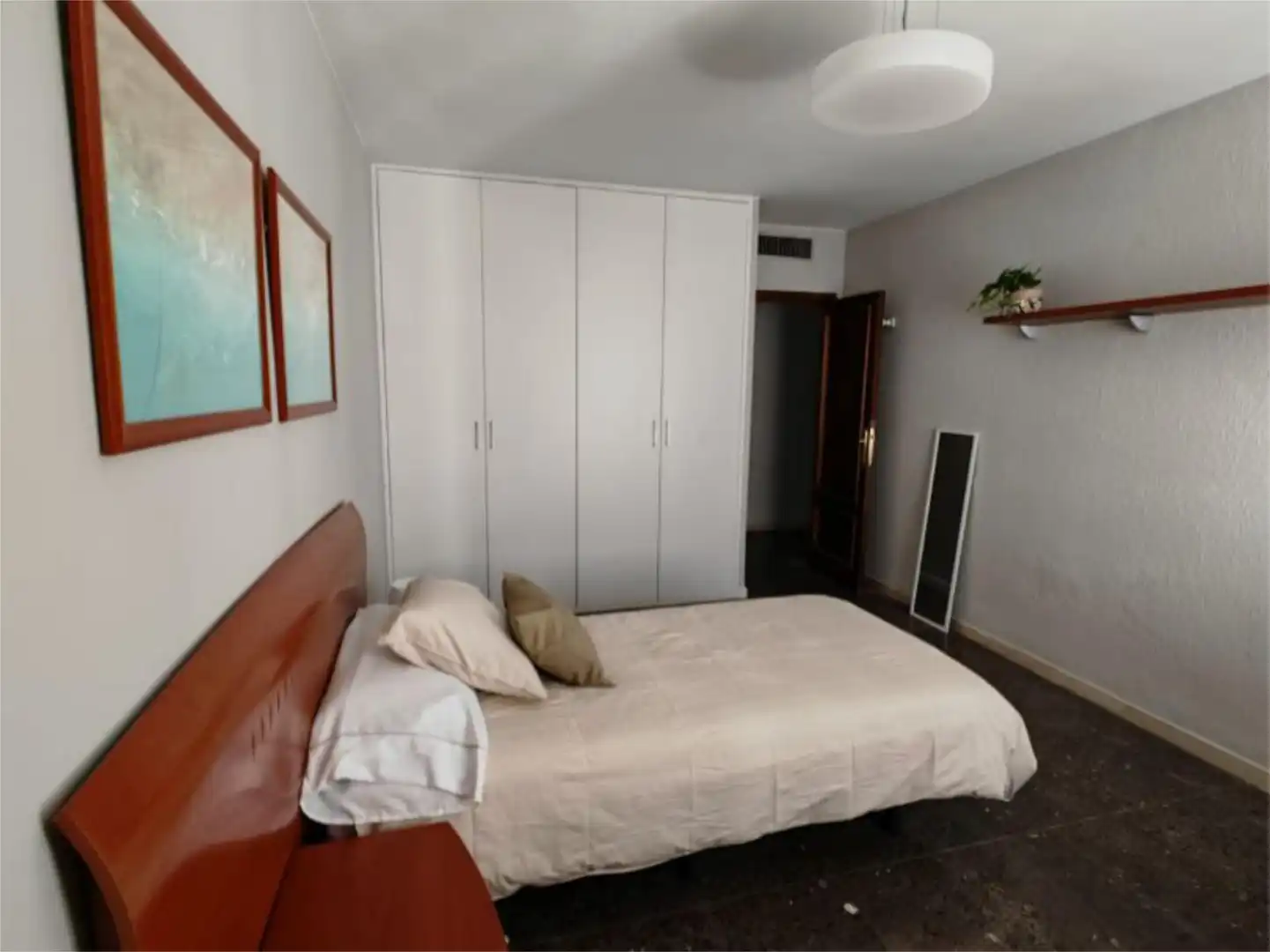 Room in Calle de Fray Luis Amigó, 4, Ruiseñores Room in Calle de Fray Luis Amigó, 4, Ruiseñores