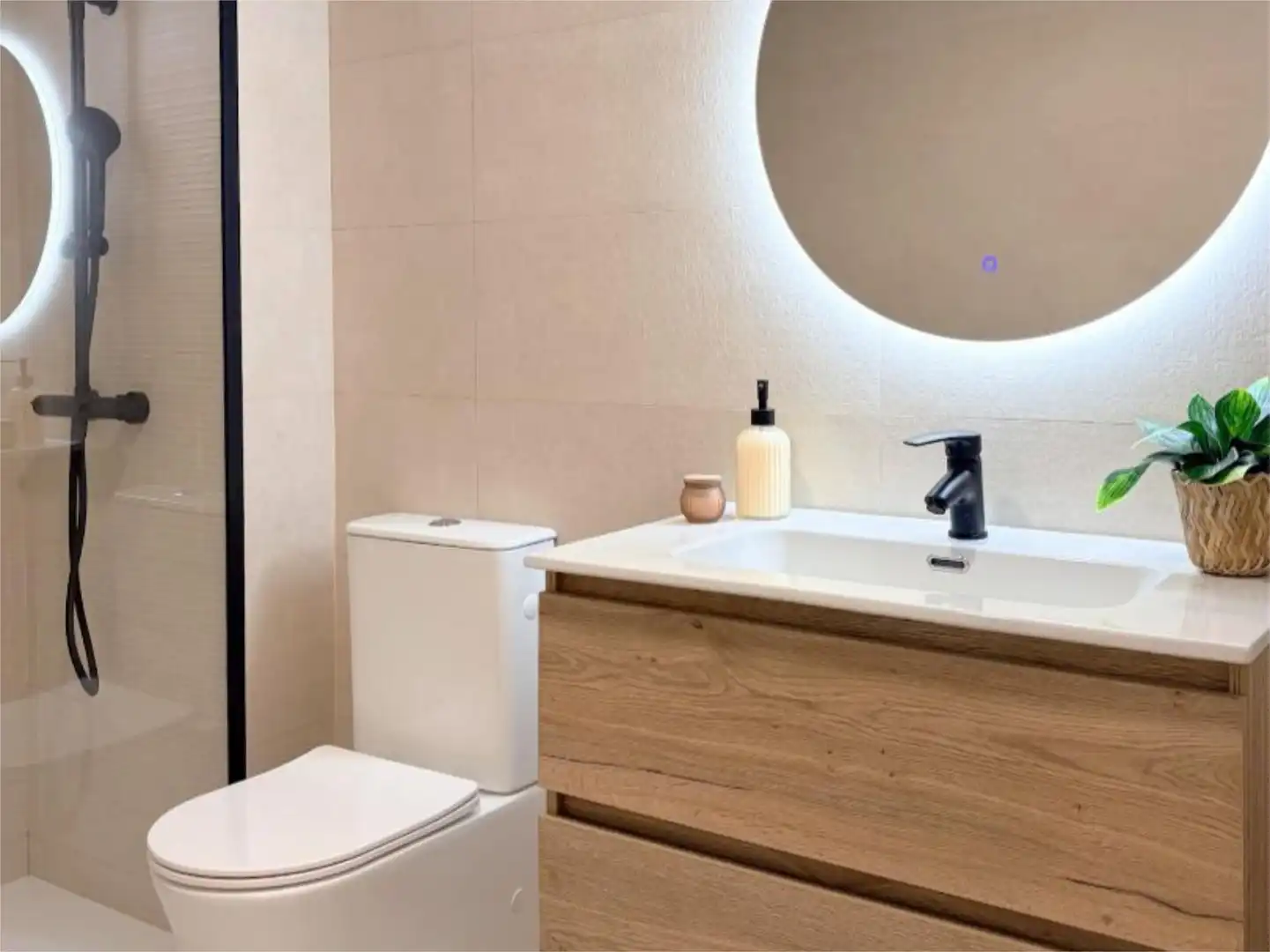 Wohnung zum Verkauf in Carrer D'orosi, 5, Barris Marítims Badezimmer von Wohnung zum Verkauf in Tarragona Capital mit Klimaanlage und Balkon