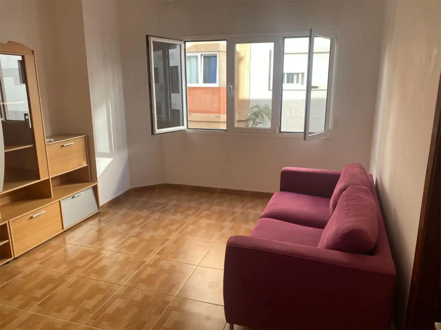 Piso en venta en Calle Rosarito, 12, Isleta Sala de estar de Piso en venta en Las Palmas de Gran Canaria con Balcón