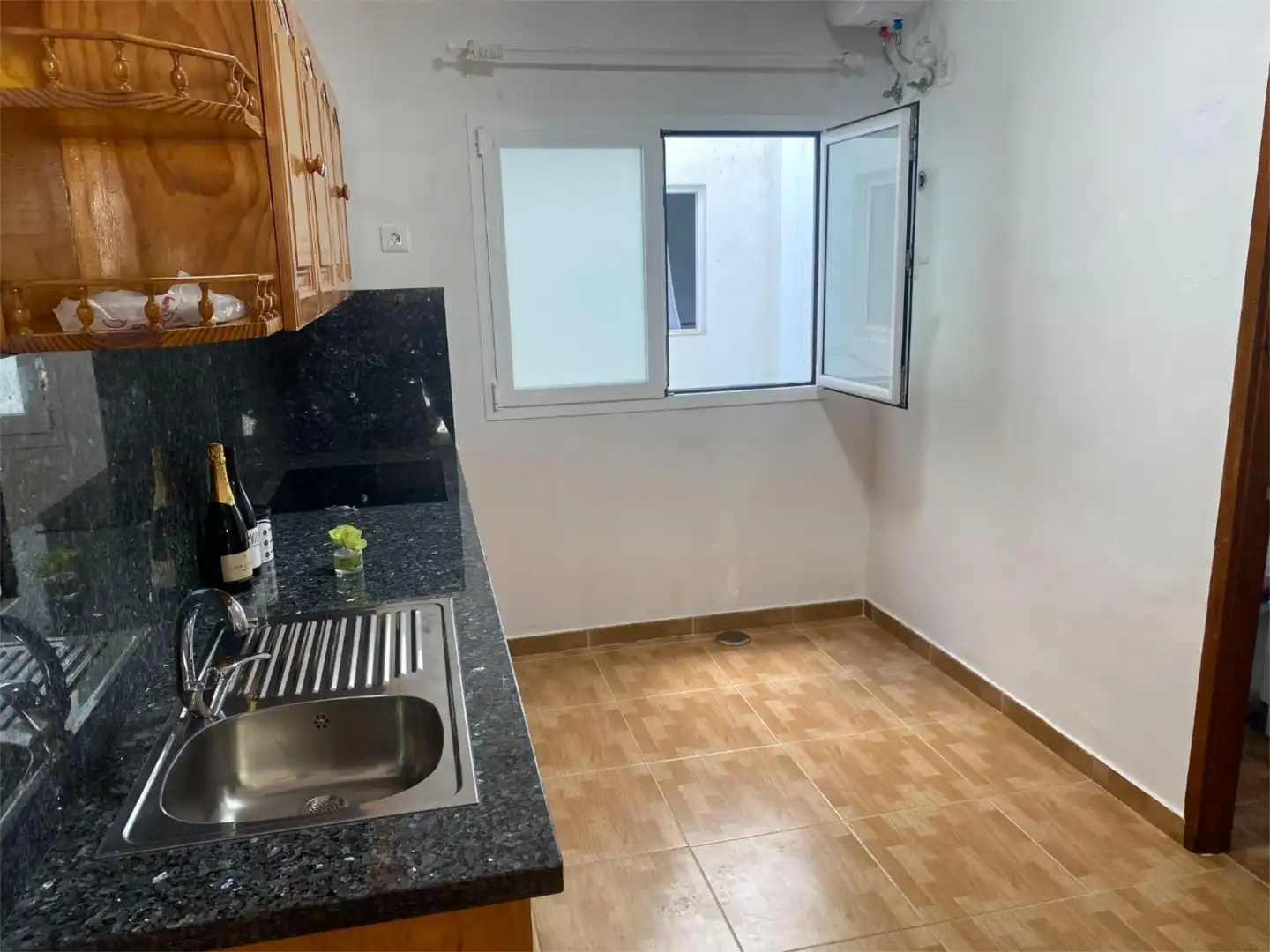 Piso en venta en Calle Rosarito, 12, Isleta Cocina de Piso en venta en Las Palmas de Gran Canaria con Balcón