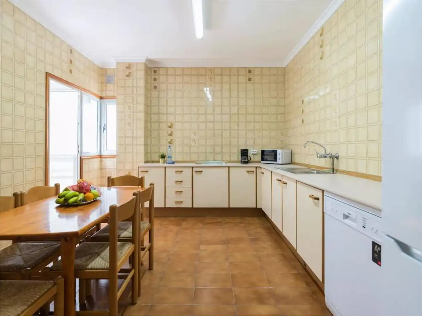 Piso de alquiler en Calle de los Gofiones, 82, Santa Catalina - Canteras Cocina de Piso de alquiler en Las Palmas de Gran Canaria con Aire acondicionado, Calefacción y Amueblado