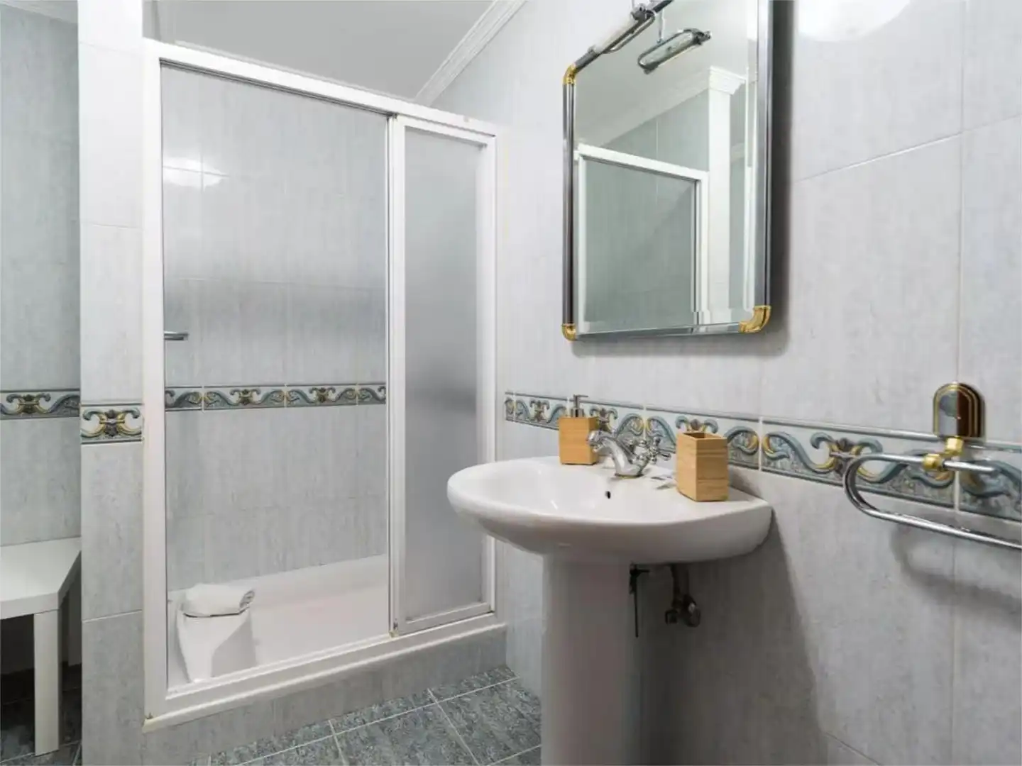 Piso de alquiler en Calle de los Gofiones, 82, Santa Catalina - Canteras Baño de Piso de alquiler en Las Palmas de Gran Canaria con Aire acondicionado, Calefacción y Amueblado