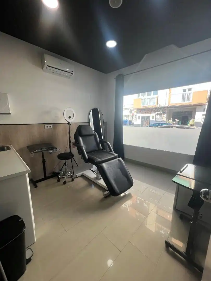 Local de alquiler en Vélez-Málaga con Aire acondicionado