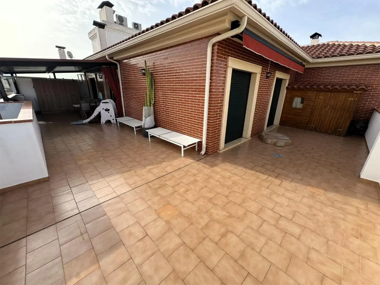 Piso en venta en Carretera Jumilla, 4, El Pinós / Pinoso Terraza de Piso en venta en El Pinós / Pinoso con Aire acondicionado, Calefacción y Parquet