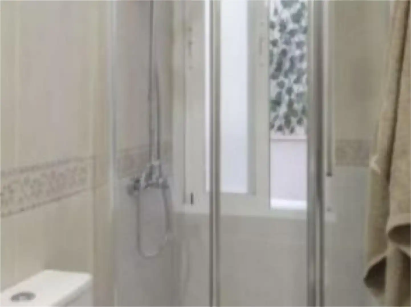Bathroom of Flat for rent in  Madrid Capital