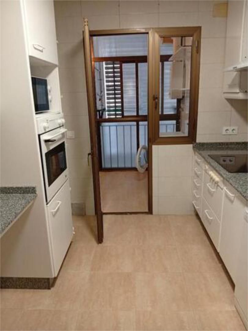Kitchen of Flat to rent in Jerez de la Frontera  with Private garden, Terrace and Pets allowed
