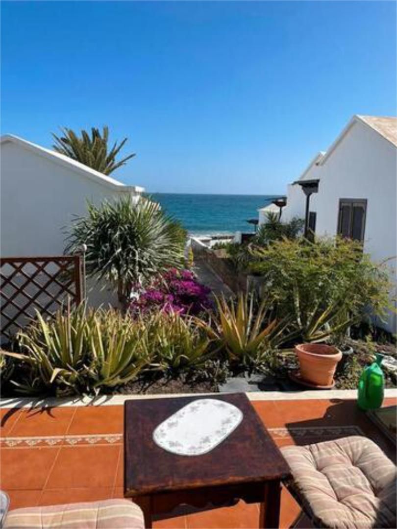 Vista exterior de Casa o xalet en venda en San Bartolomé amb Terrassa i Piscina