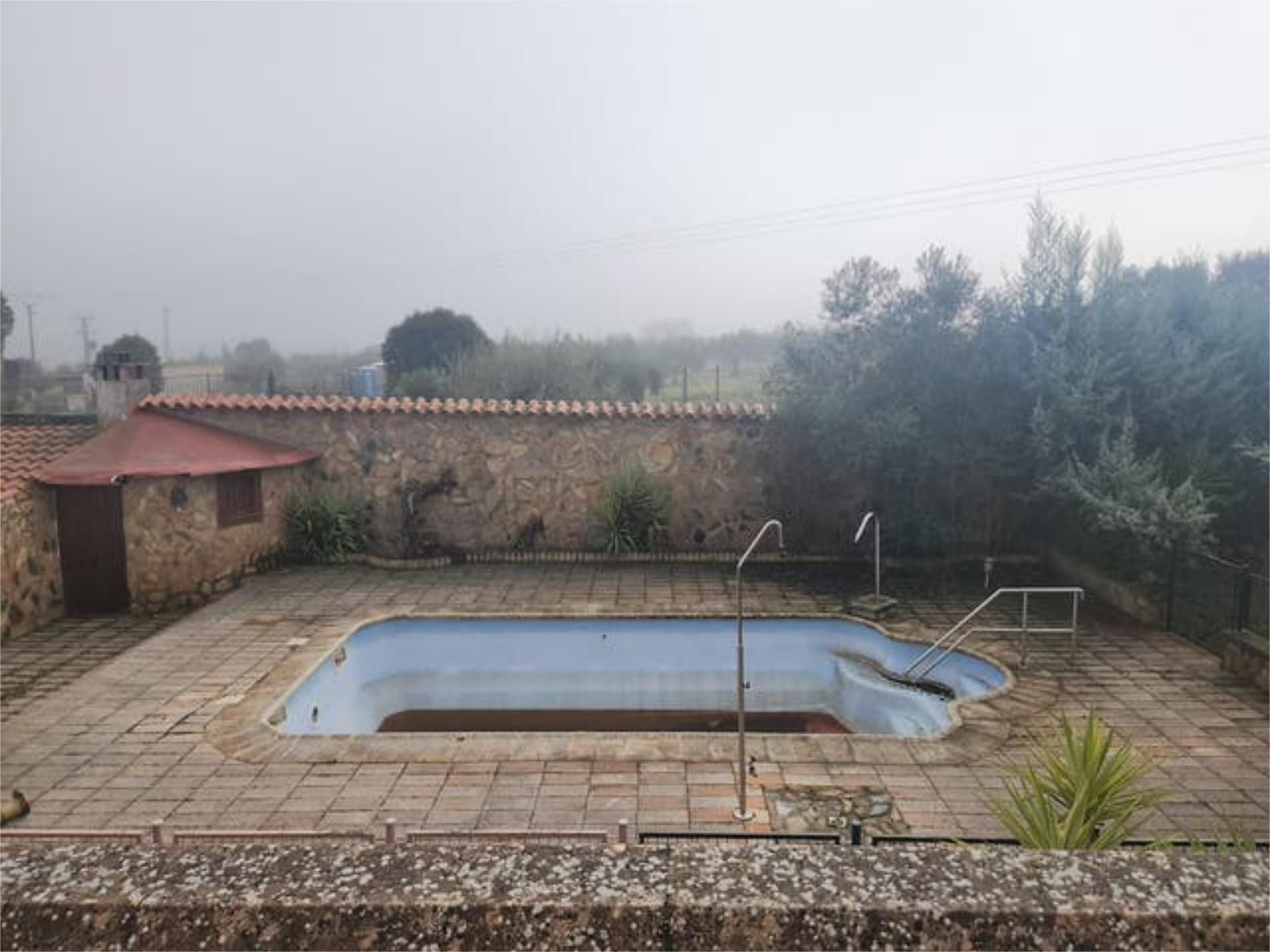 Piscina de Casa adosada en venta en Puebla de Sancho Pérez con Jardín privado, Terraza y Trastero