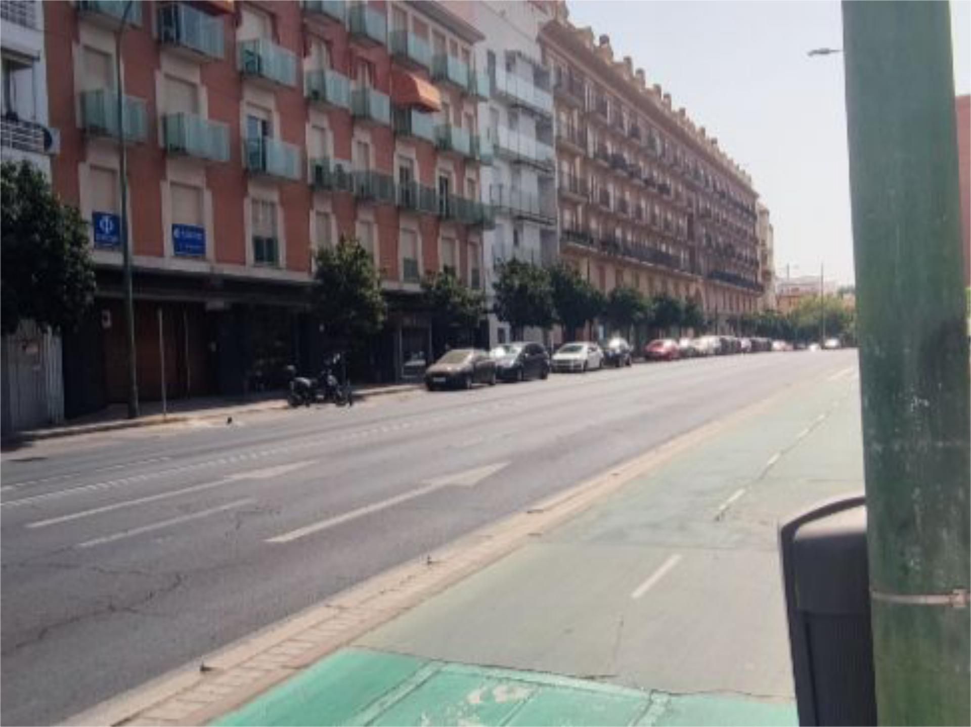 Exterior view of Flat for sale in  Sevilla Capital  with Air Conditioner, Heating and Video intercom