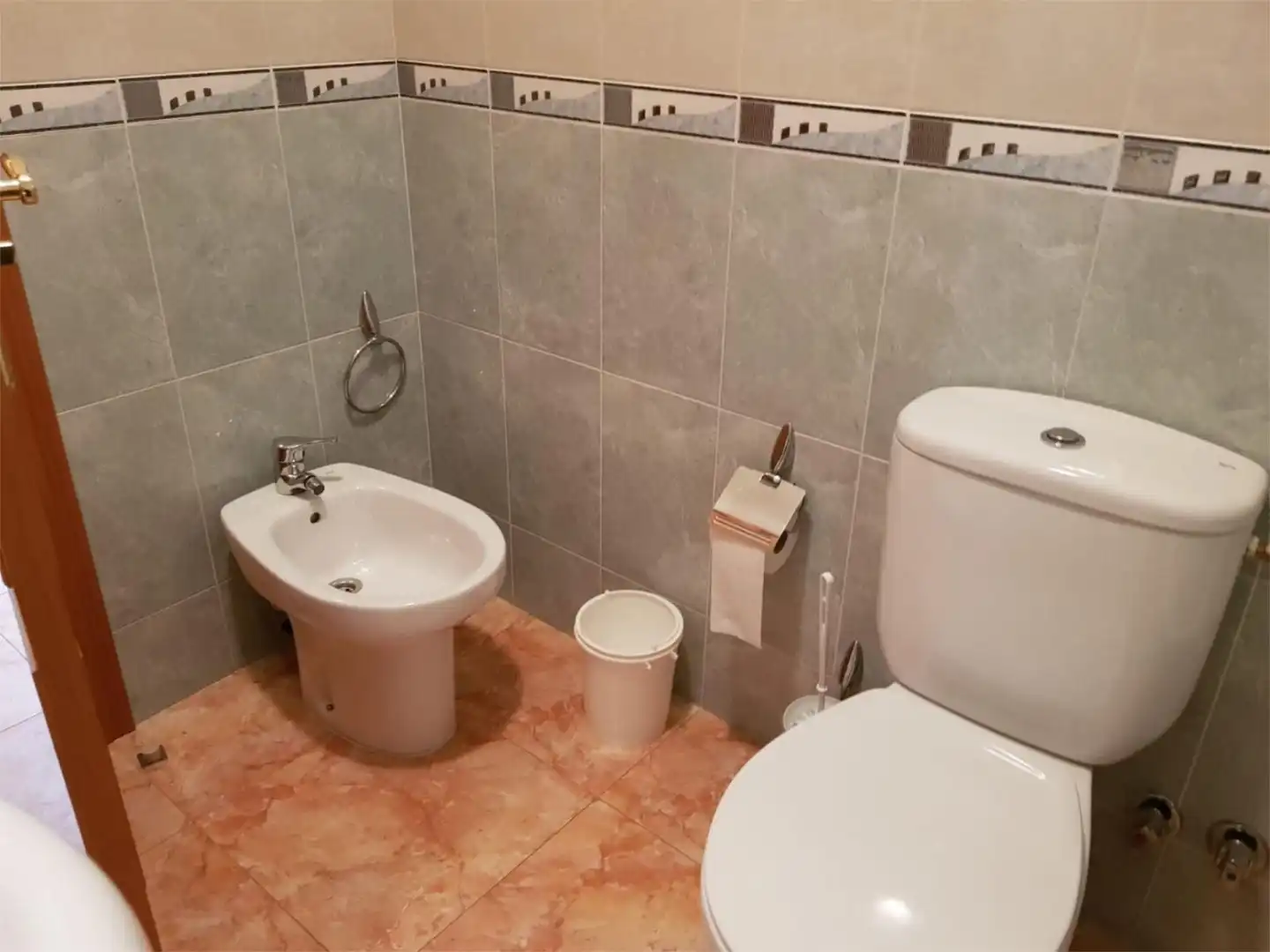 Houses for sale in Carretera la Roda, 13, Casas de Haro Bathroom of Houses for sale in Casas de Haro with Heating, Terrace and Furnished