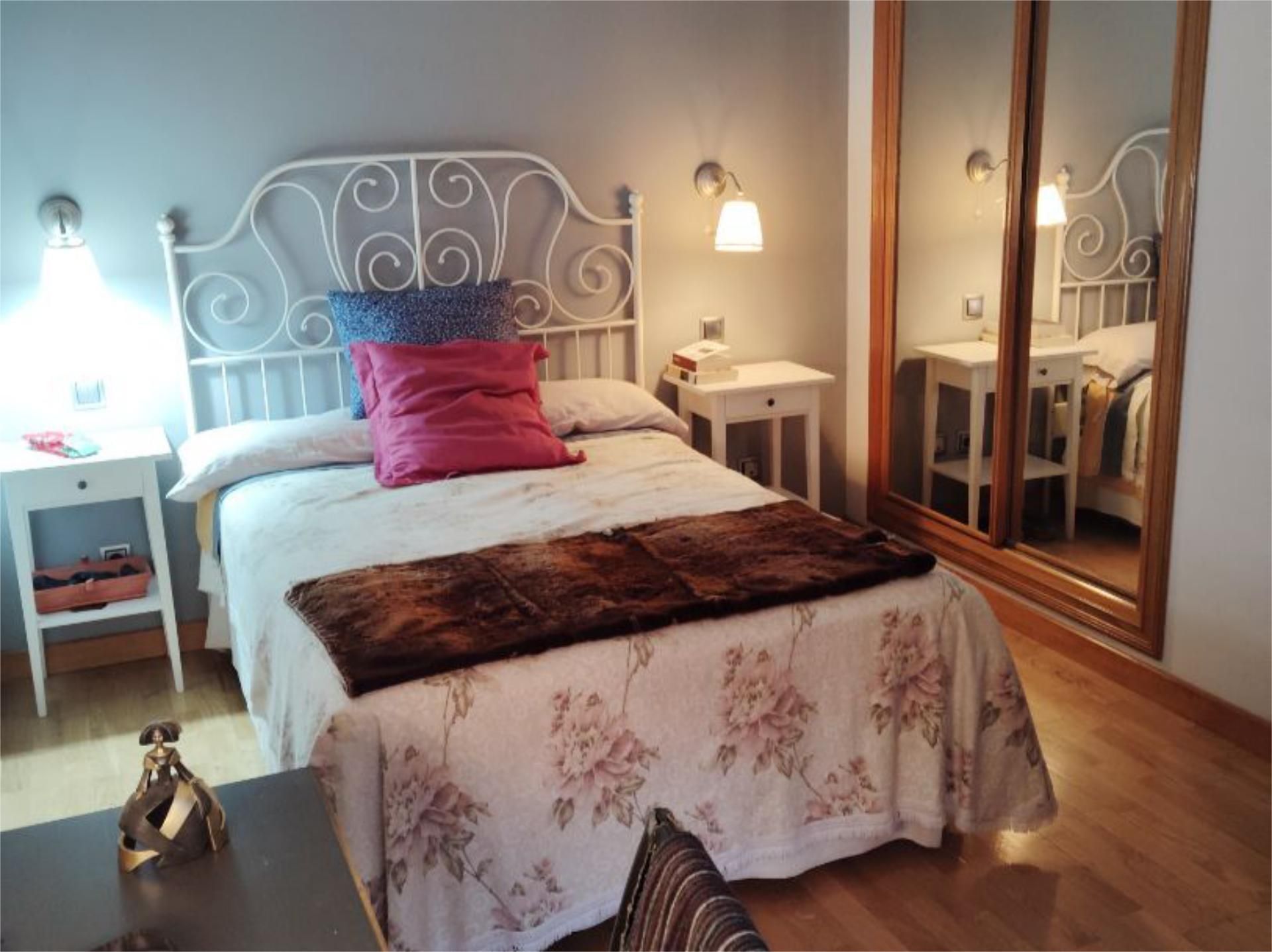 Bedroom of Flat for sale in  Madrid Capital  with Air Conditioner, Heating and Parquet flooring